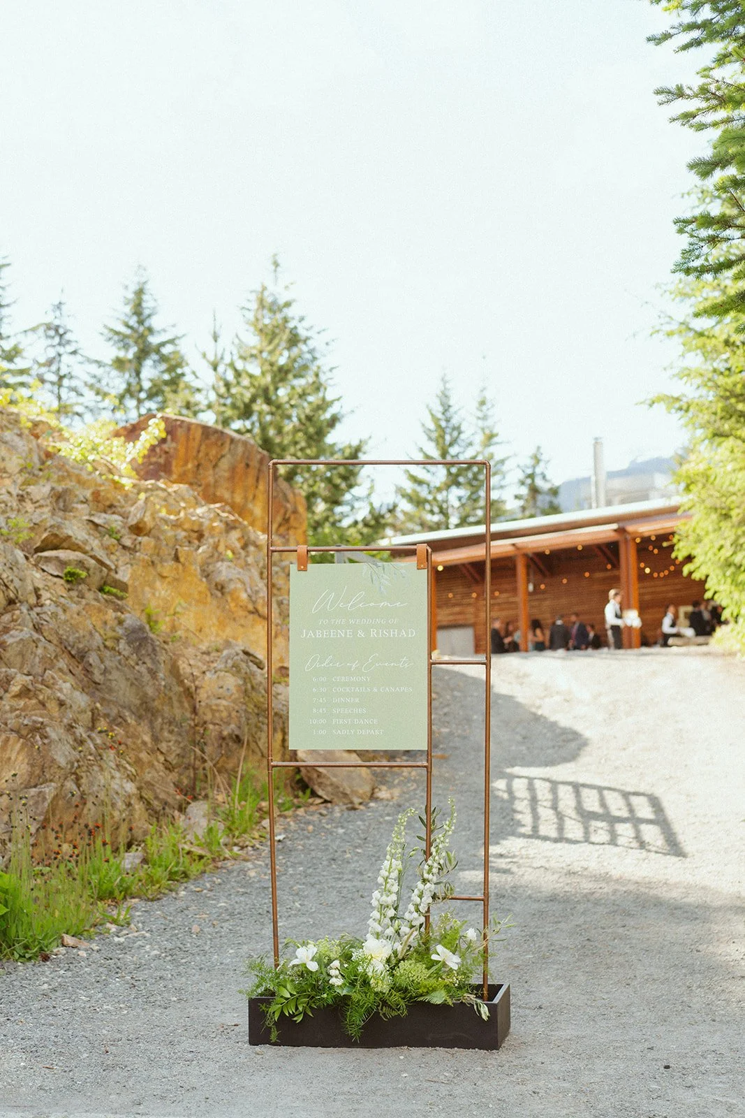 Welcome Sign Floral Accent