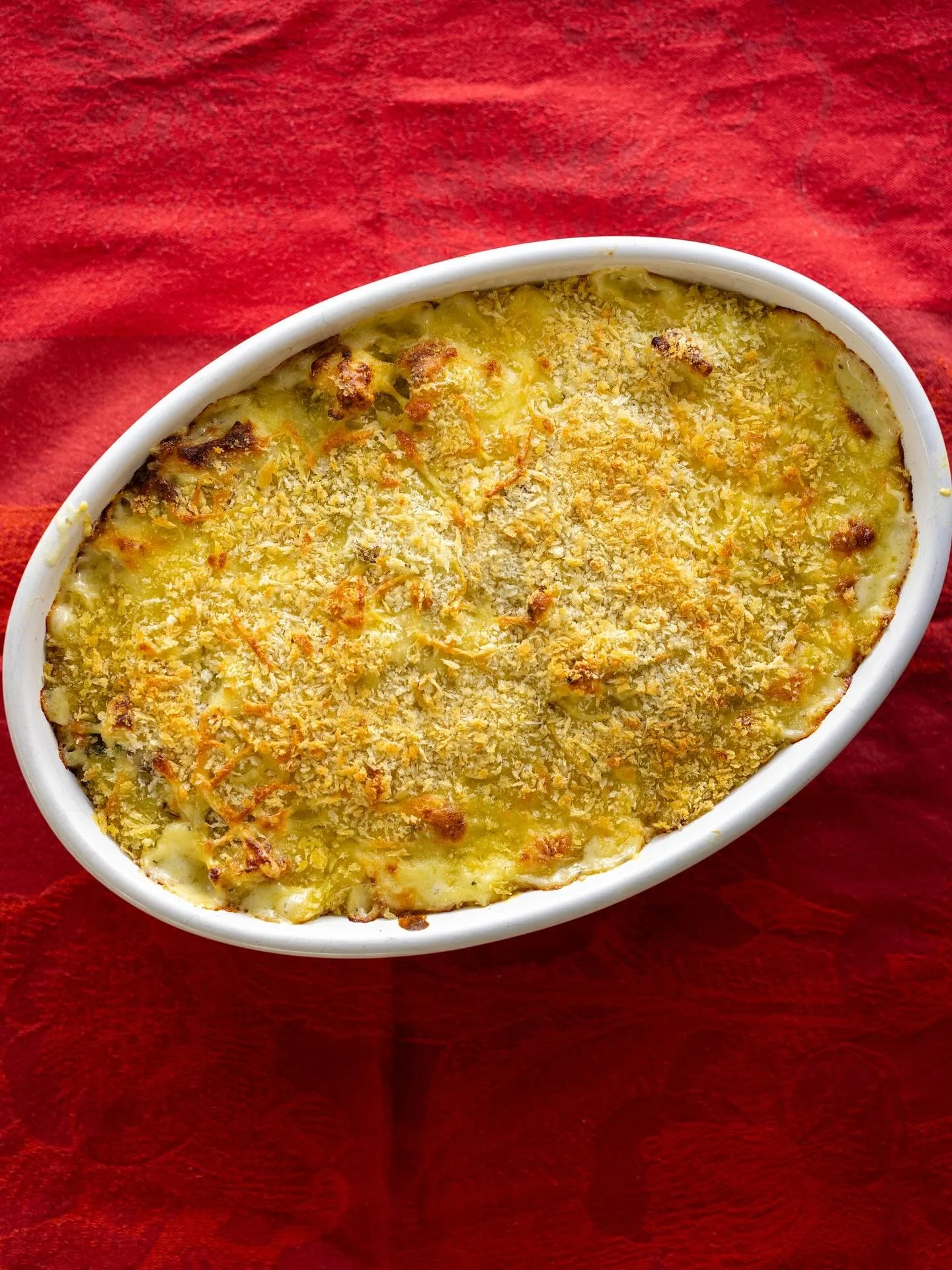Who doesn&rsquo;t love cauliflower cheese? I&rsquo;ve added a few extra ingredients to this recipe that make it a bit more exciting than plainer versions. 

Recipe available via link in bio or at raymcvinnie.com/member-home

#cauliflower #cauliflower
