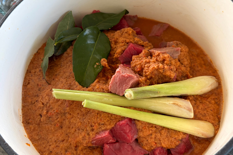 Kaliyo (or Rendang)
