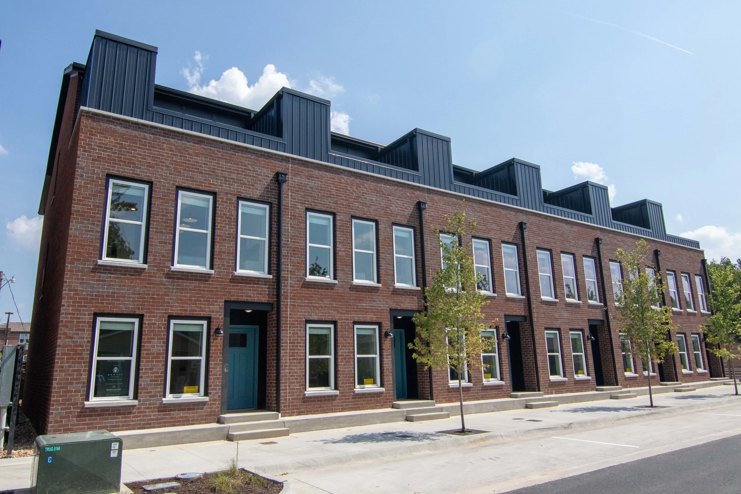 Brownstones on B-190910-06-web.jpg