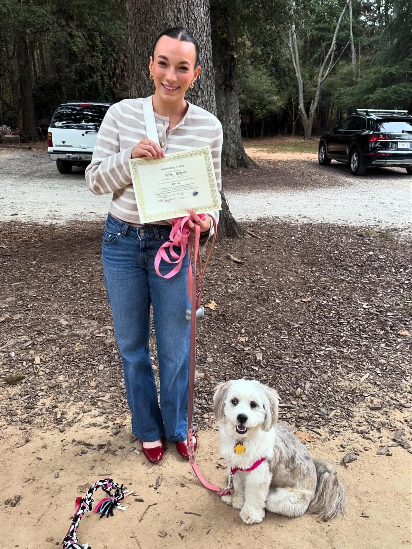 🎉 Congratulations to our Group Obedience graduates!
Over the past five weeks, these pups (and their amazing humans) have put in so much time, effort, and consistency &mdash; and it shows! From mastering loose leash walking to building focus around d