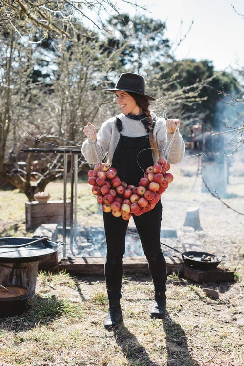 CAMPFIRE COOK UP AT LOGAN BRAE ORCHARD