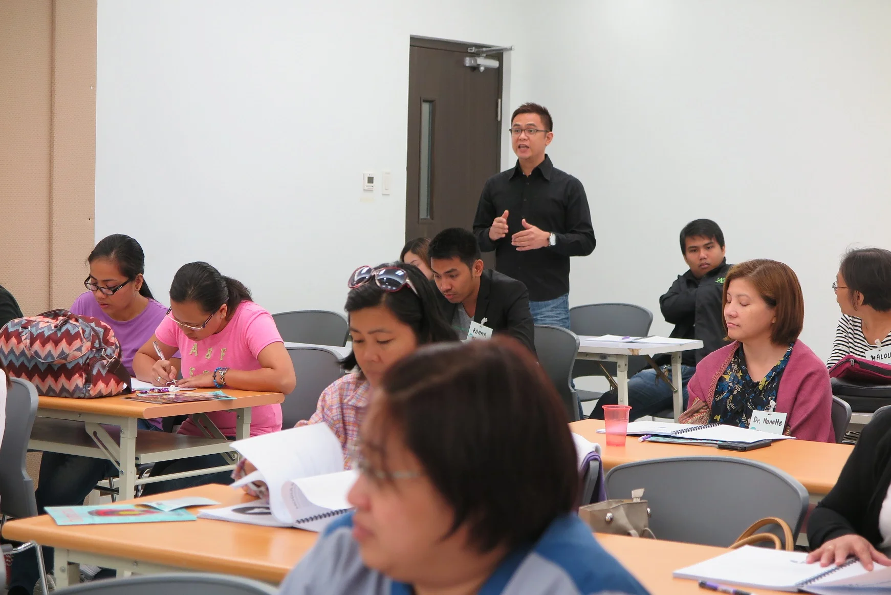 Participants were encouraged to participate and share their own insights during the training.