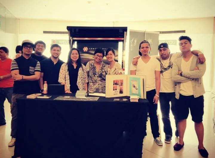 From L-R: Allan Lagat (Uppercase), Zai Ramos (Bayang Magiliw Productions), Mark De Leon (Uppercase), Lira and Mikee (The Ruth Foundation), Grace , Joey Giagonia (Uppercase), Jason Alba (Uppercase), and Kyle Andre Saliva (Uppercase).