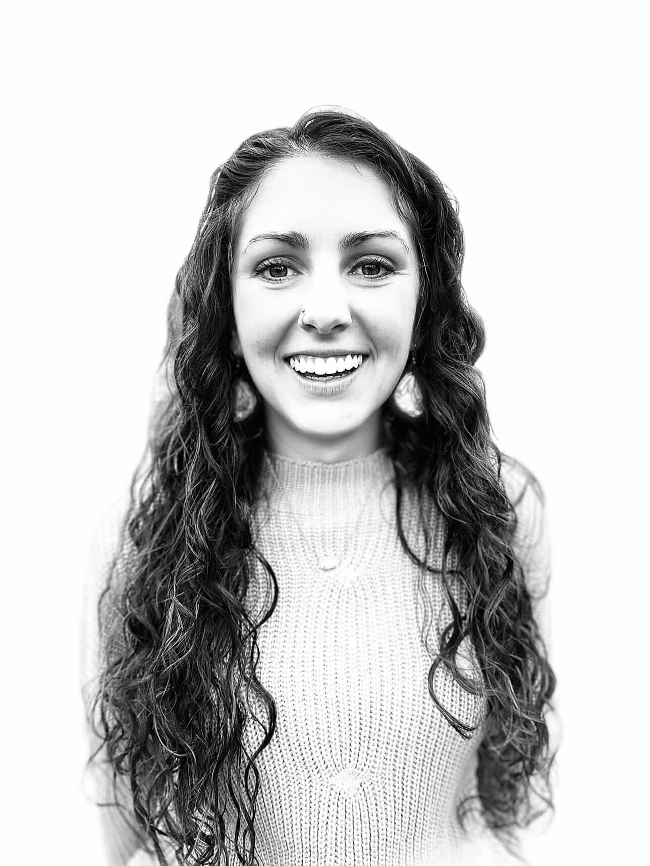 LIV 📍 Indiana 🍩 Fave race: Circle City Donut Dash &mdash; &ldquo;It&rsquo;s just pure fun! Last year I brought 15 people with me. Running should be enjoyable, and this one reminds you why it is.&rdquo;  🌟 Bucket list: She&rsquo;s about to check a 