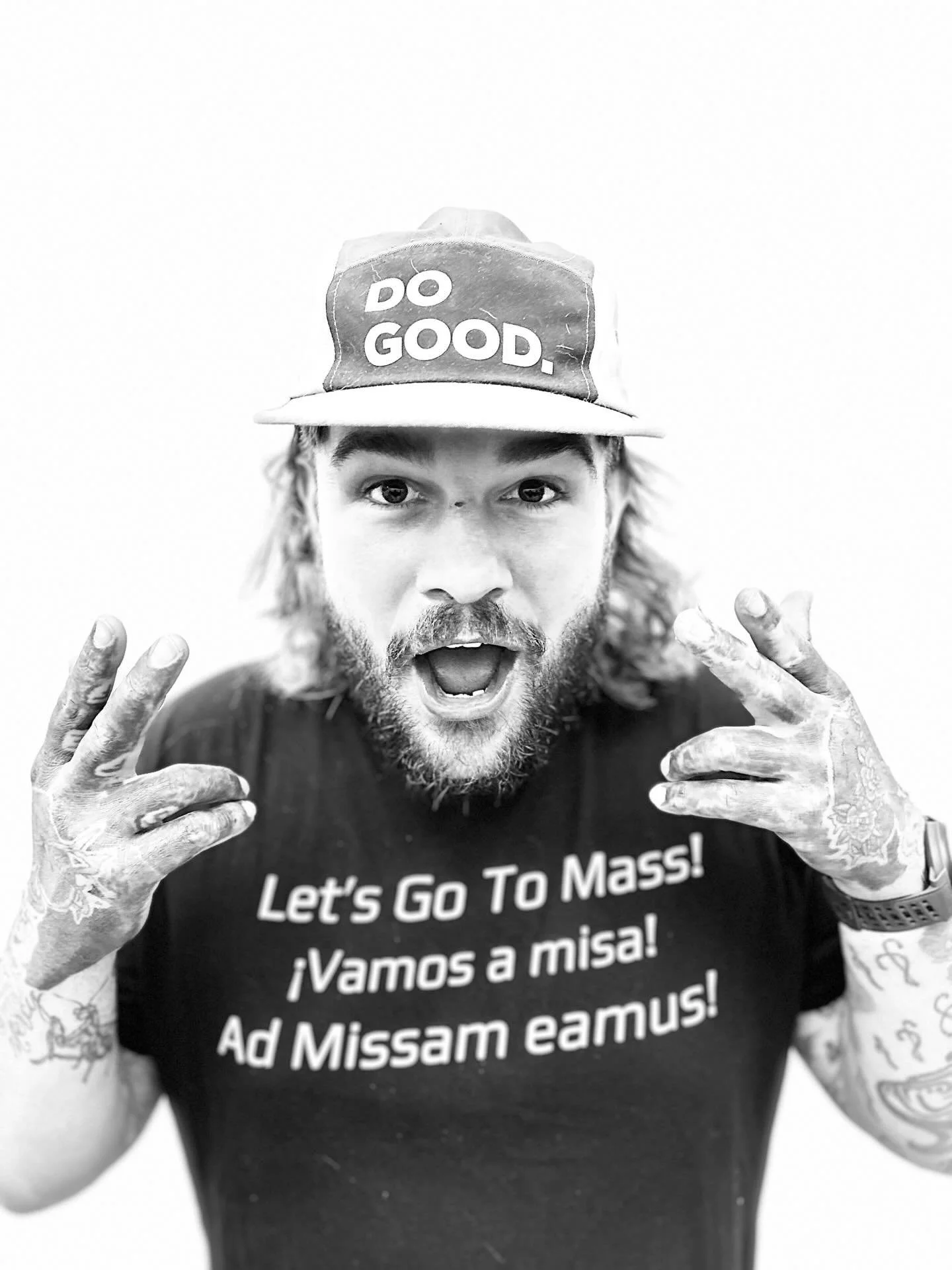 PAUL 📍 Huntington, Indiana 🥾 Bucket list: Hike the Great Wall in China in one go &bull; Appalachian Trail&nbsp; &bull; Pacific Crest Trail
🎽 Go to runs: 800m up to 1 mile &bull; 5Ks &bull; all XC events 🏅Fave races: Fort 4 Fitness HM &bull; Bee B