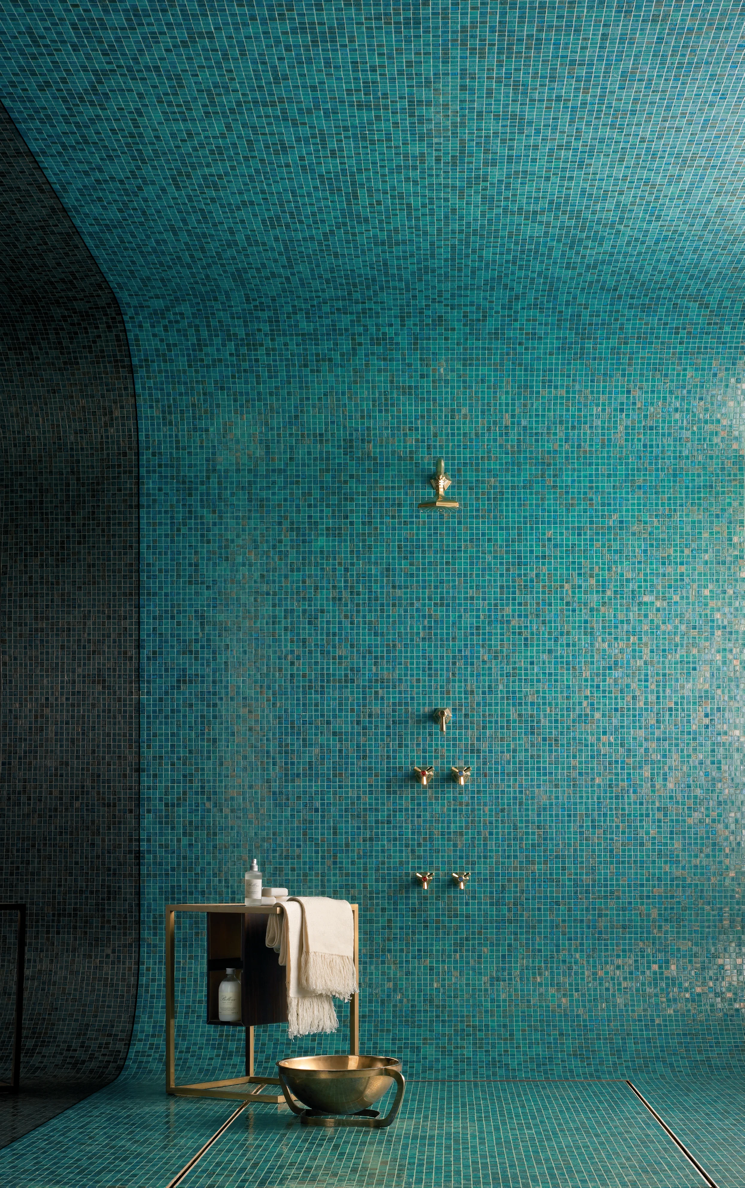 PACIFIC SELECTION - PAOLA.jpg