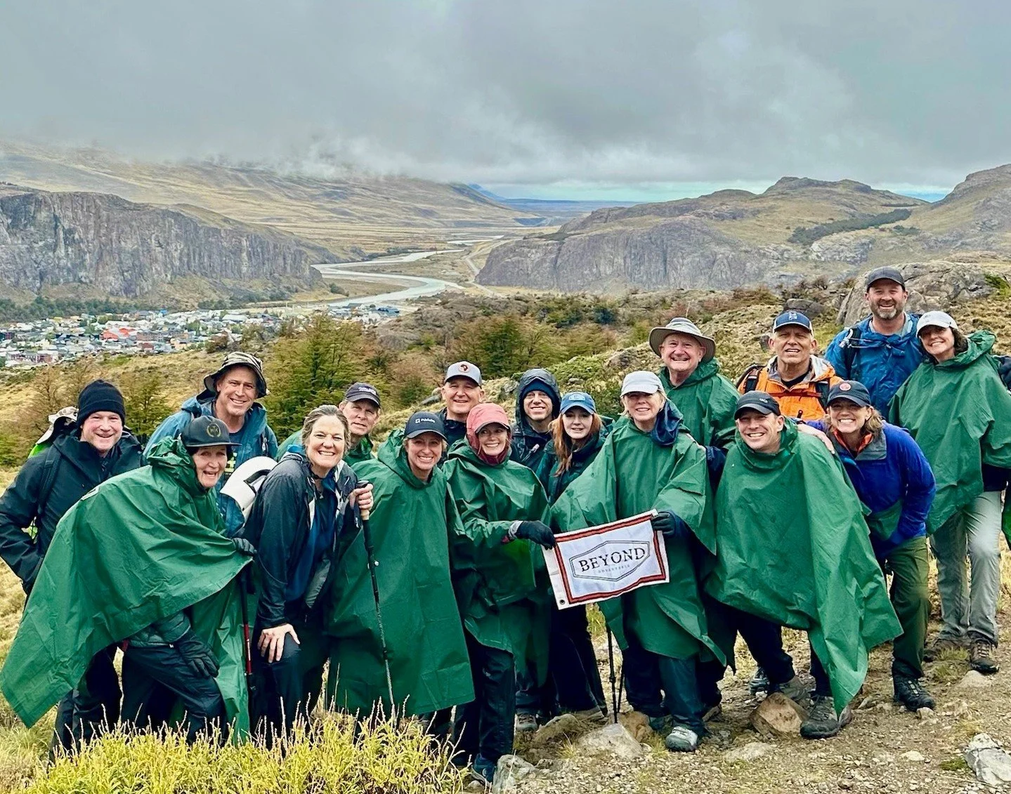 One of those trips where every background looks like a greenscreen. 🫢 🏔️✨ 

Ready to add Patagonia to your 2026 itinerary?