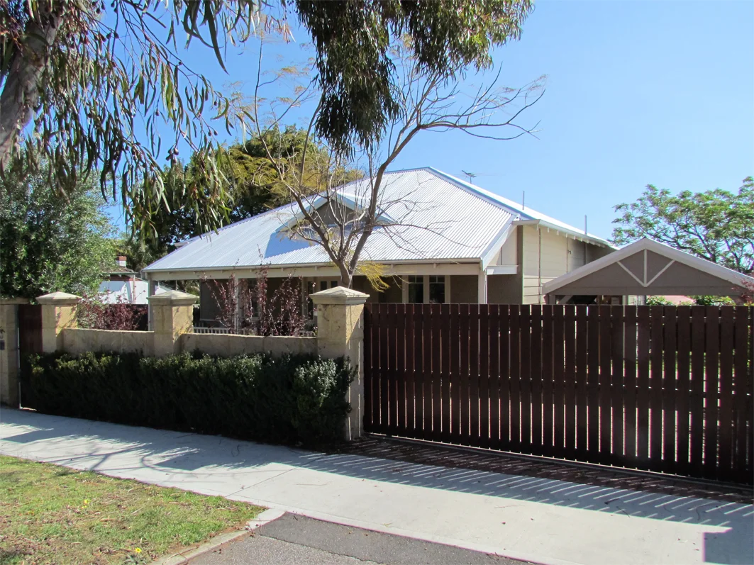 13 Petra Street