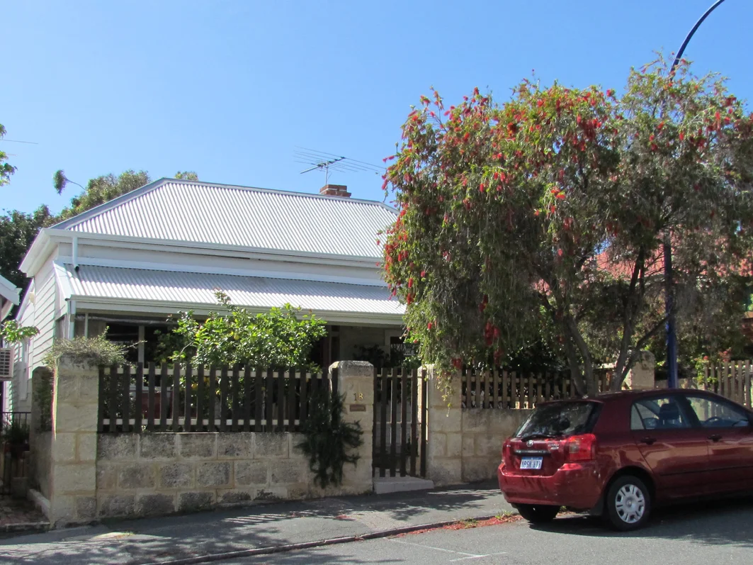 18 Sewell Street