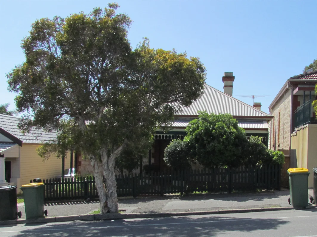 54 East Street