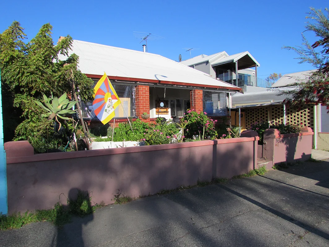 84 East Street