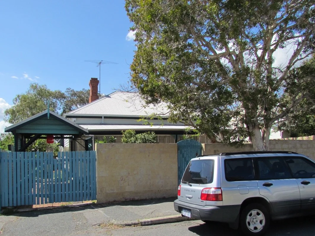 82 Glyde Street