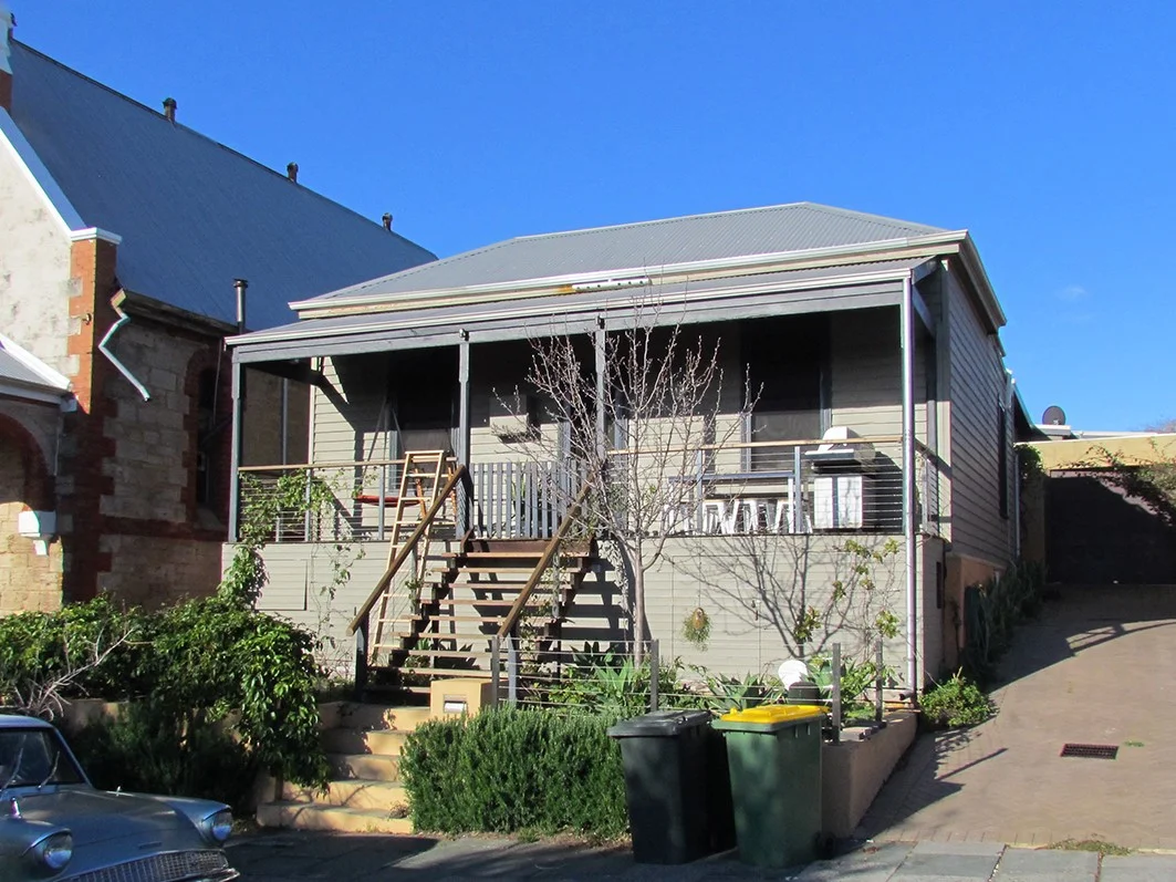10 Glyde Street