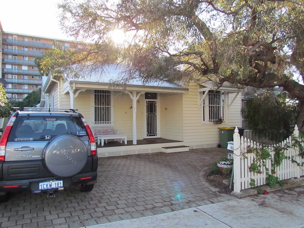 41 Glyde Street