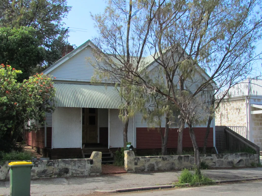 32 Hubble Street