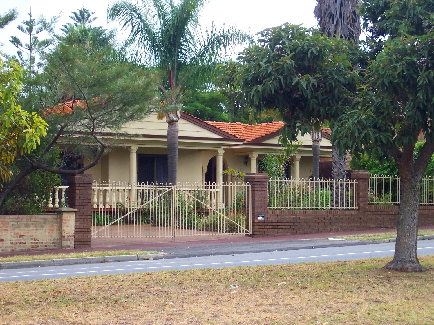 27-2-07+View+NNE+152+Marmion+Street.jpg