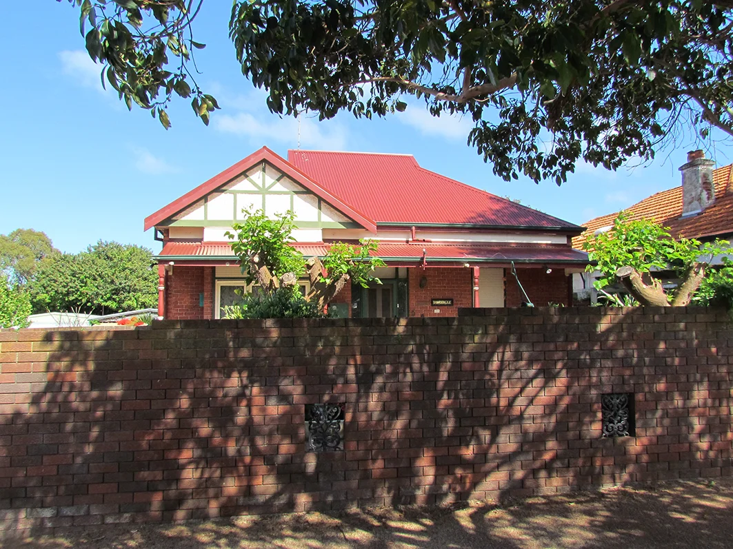 27 Irwin Street