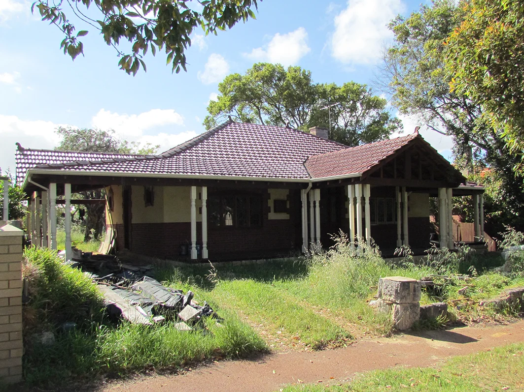 32 Irwin Street