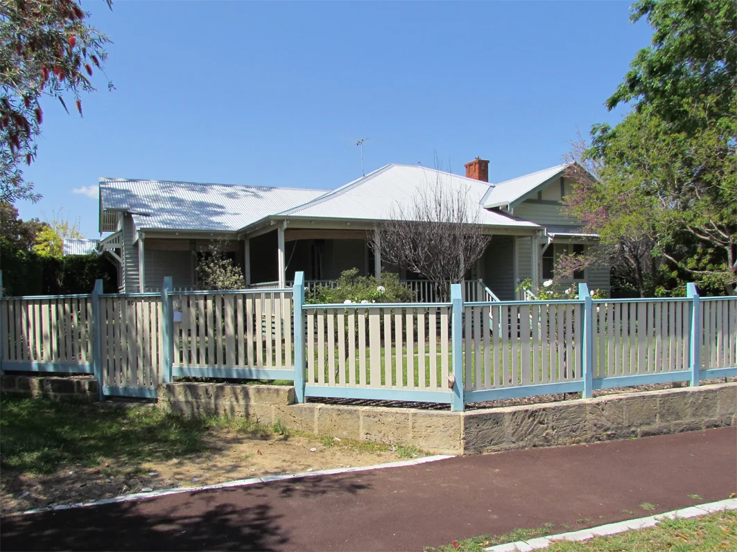 50 Irwin Street