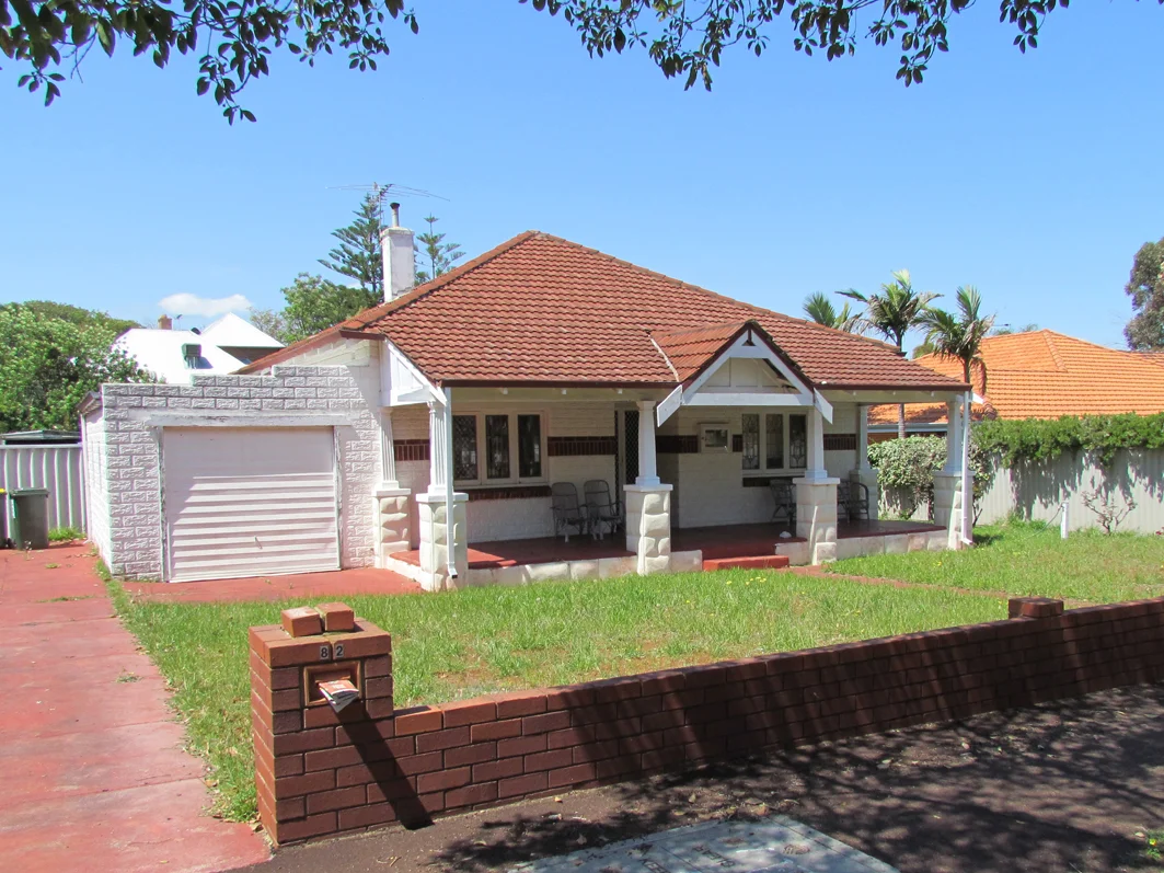 82 Irwin Street