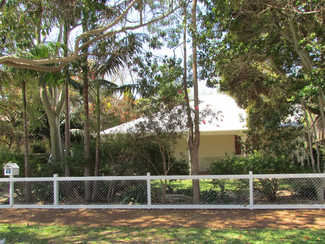 8 Irwin Street