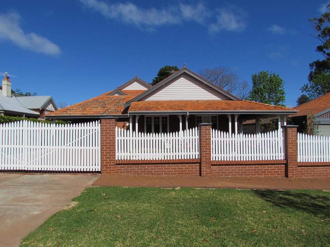 11 Irwin Street
