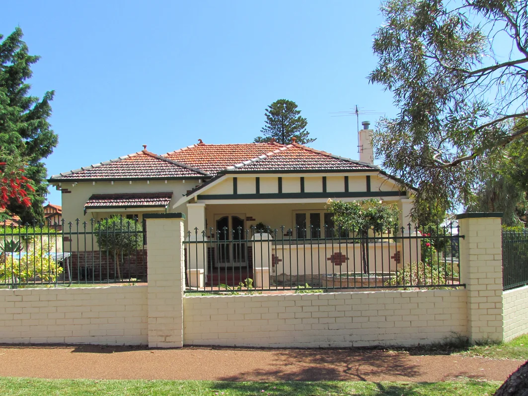 19 Irwin Street
