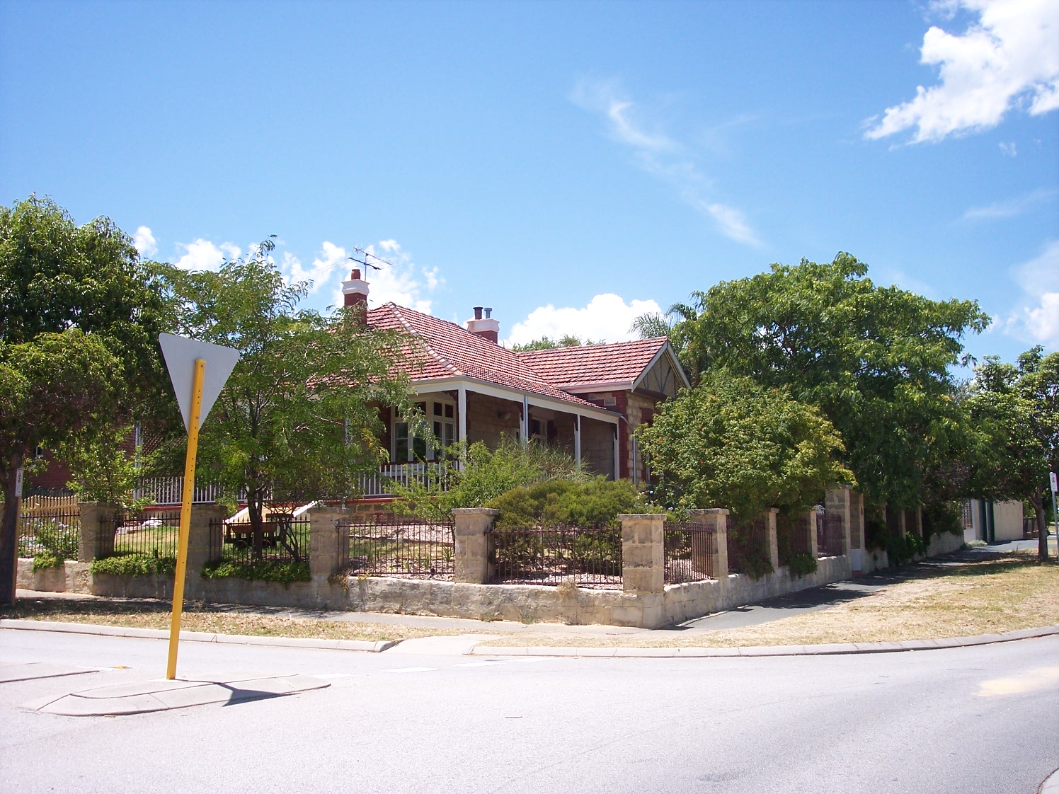 44 Bedford Street