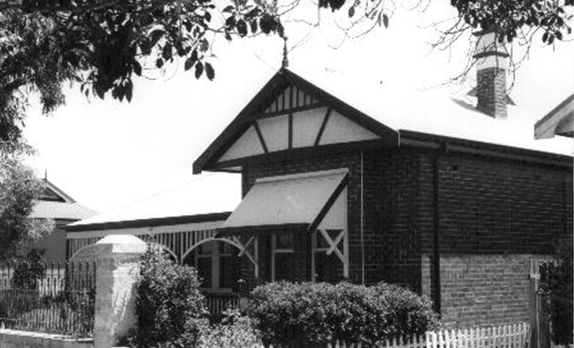 41 Moss Street