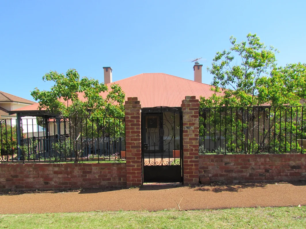 39 Irwin Street