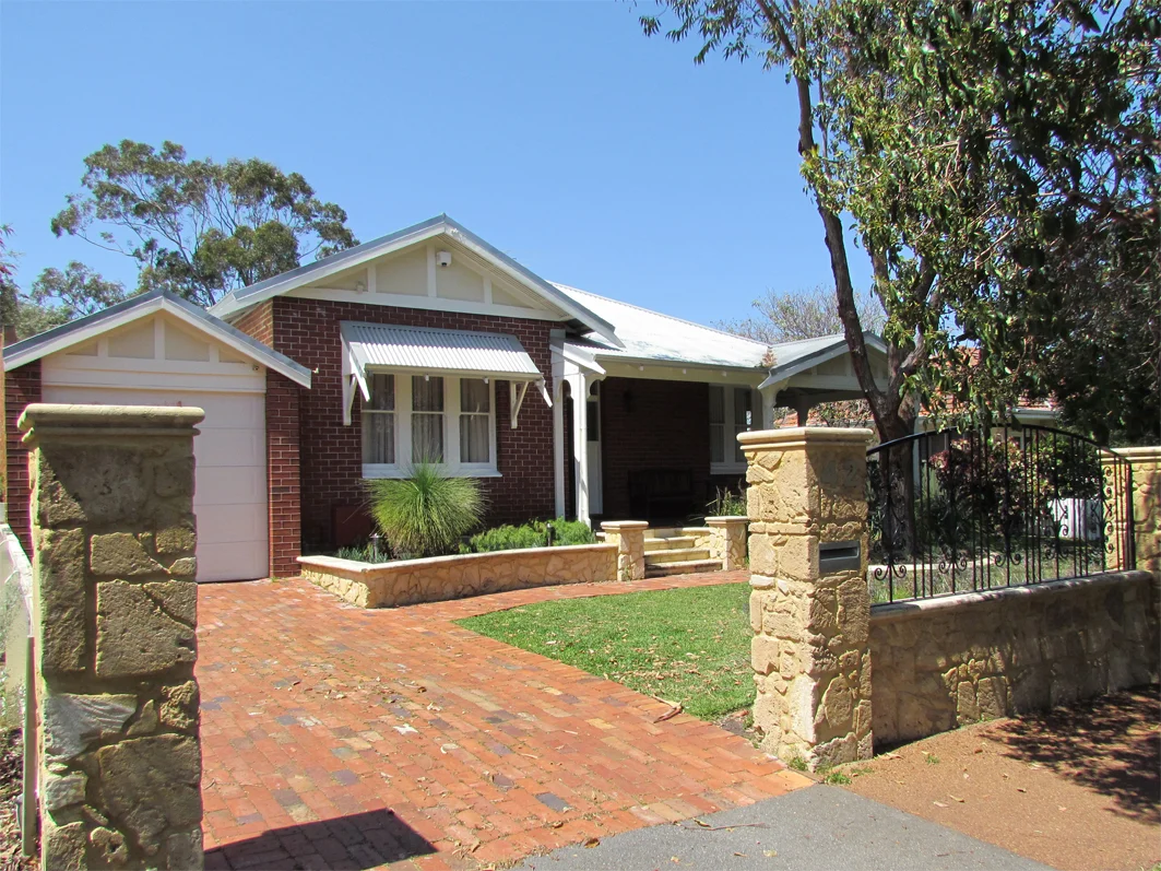 42 Irwin Street