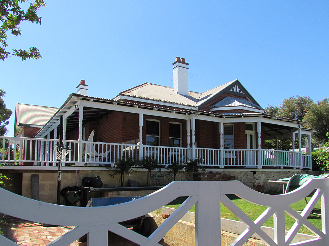 38 Preston Point Road