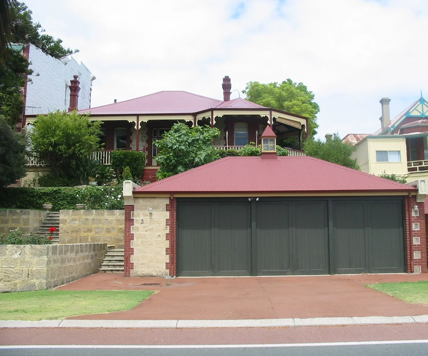 3 Riverside Road