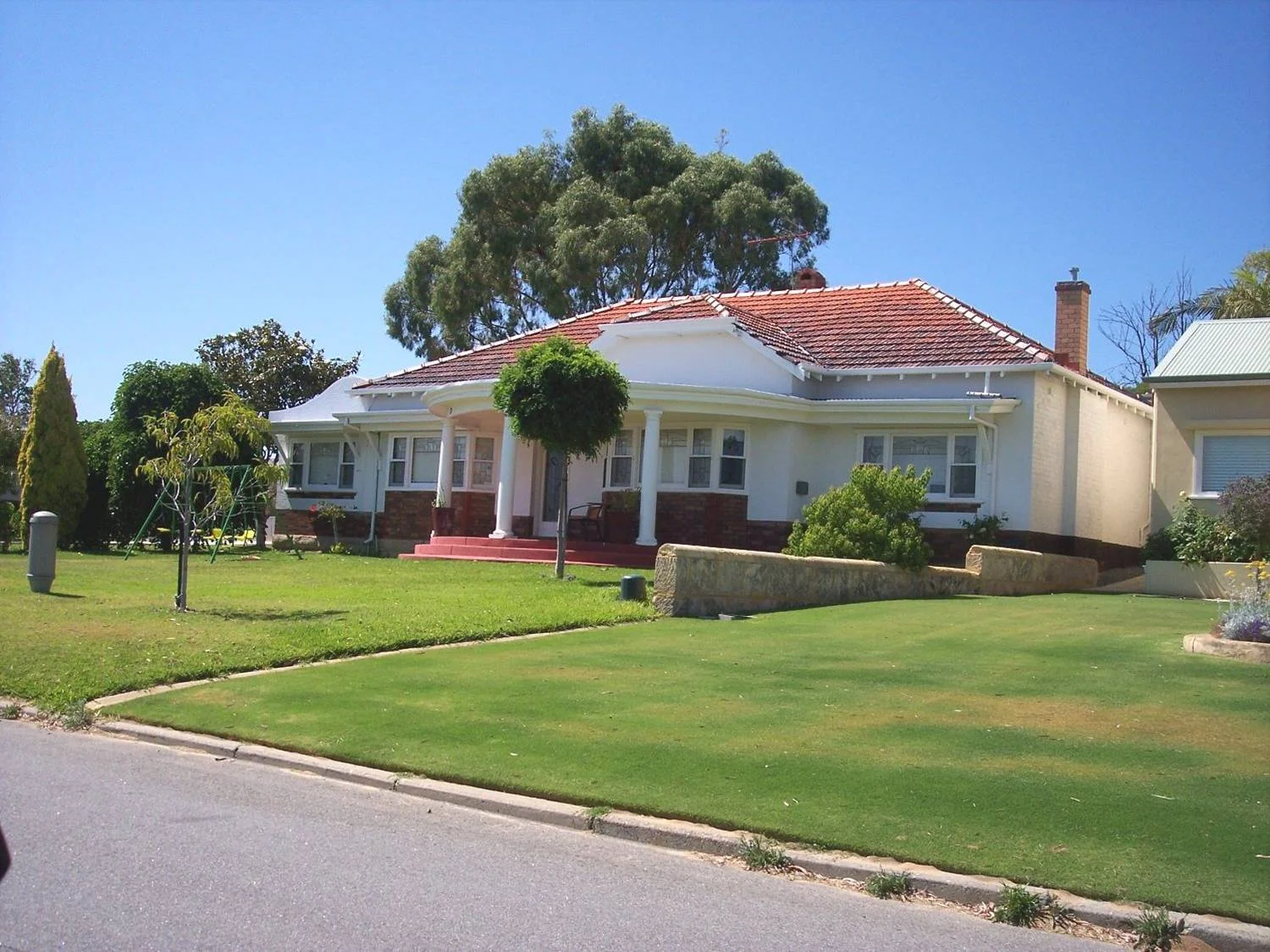 19 Philip Street