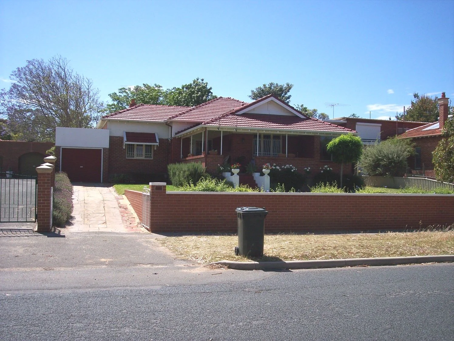 76 Allen Street