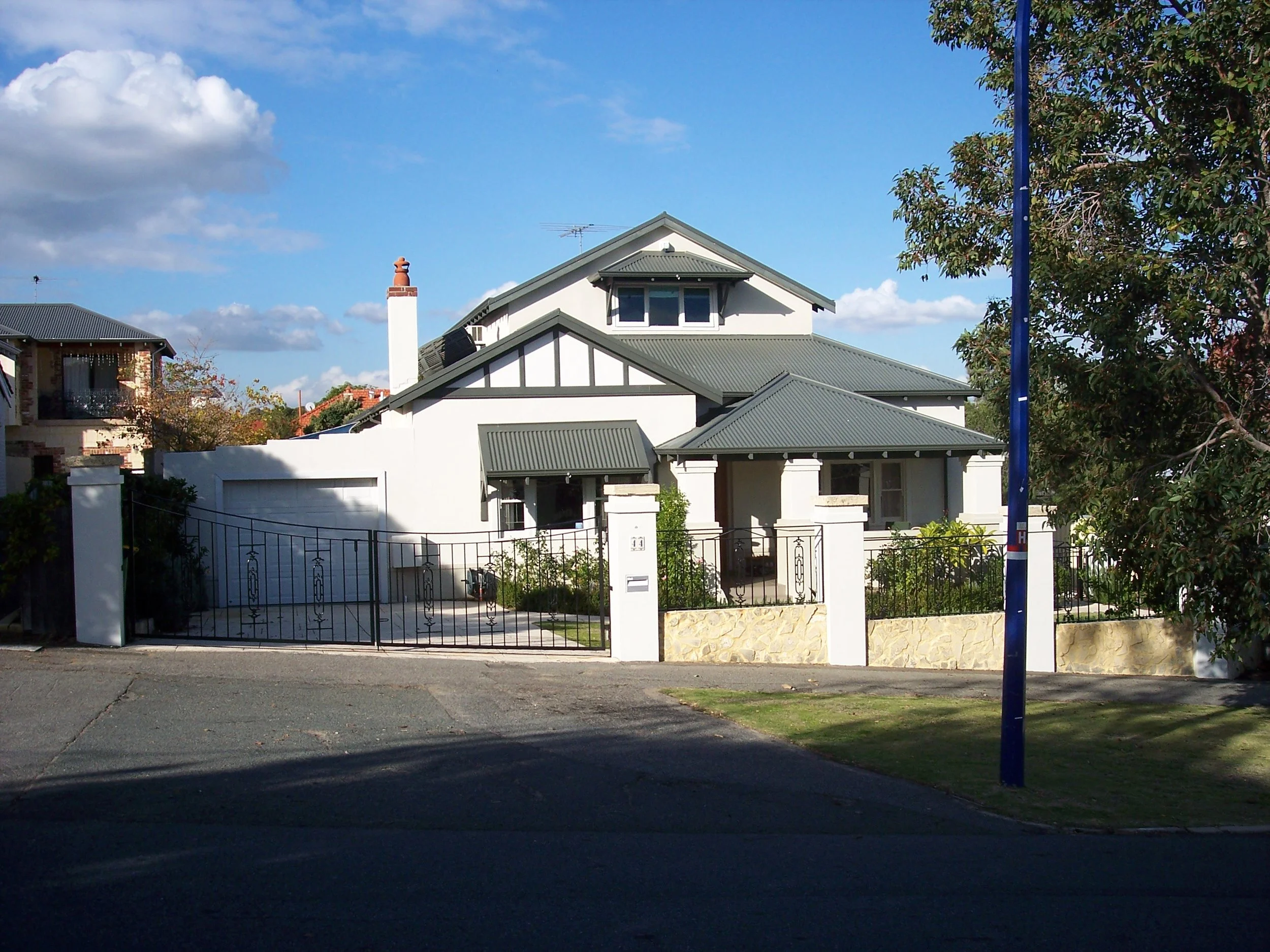 44 Clayton Street 