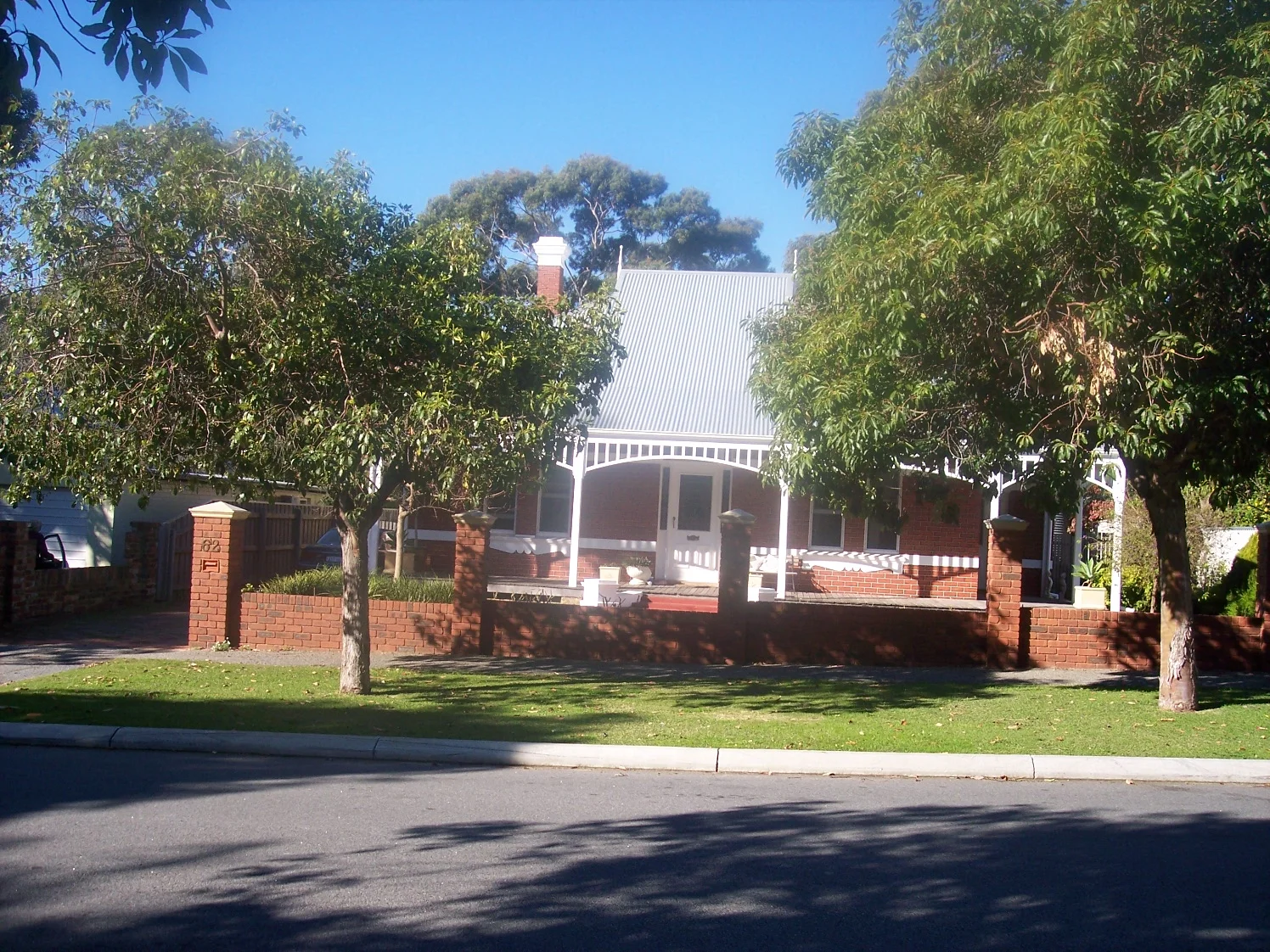 18-7-06 View E 62 Dalgety Street.jpg