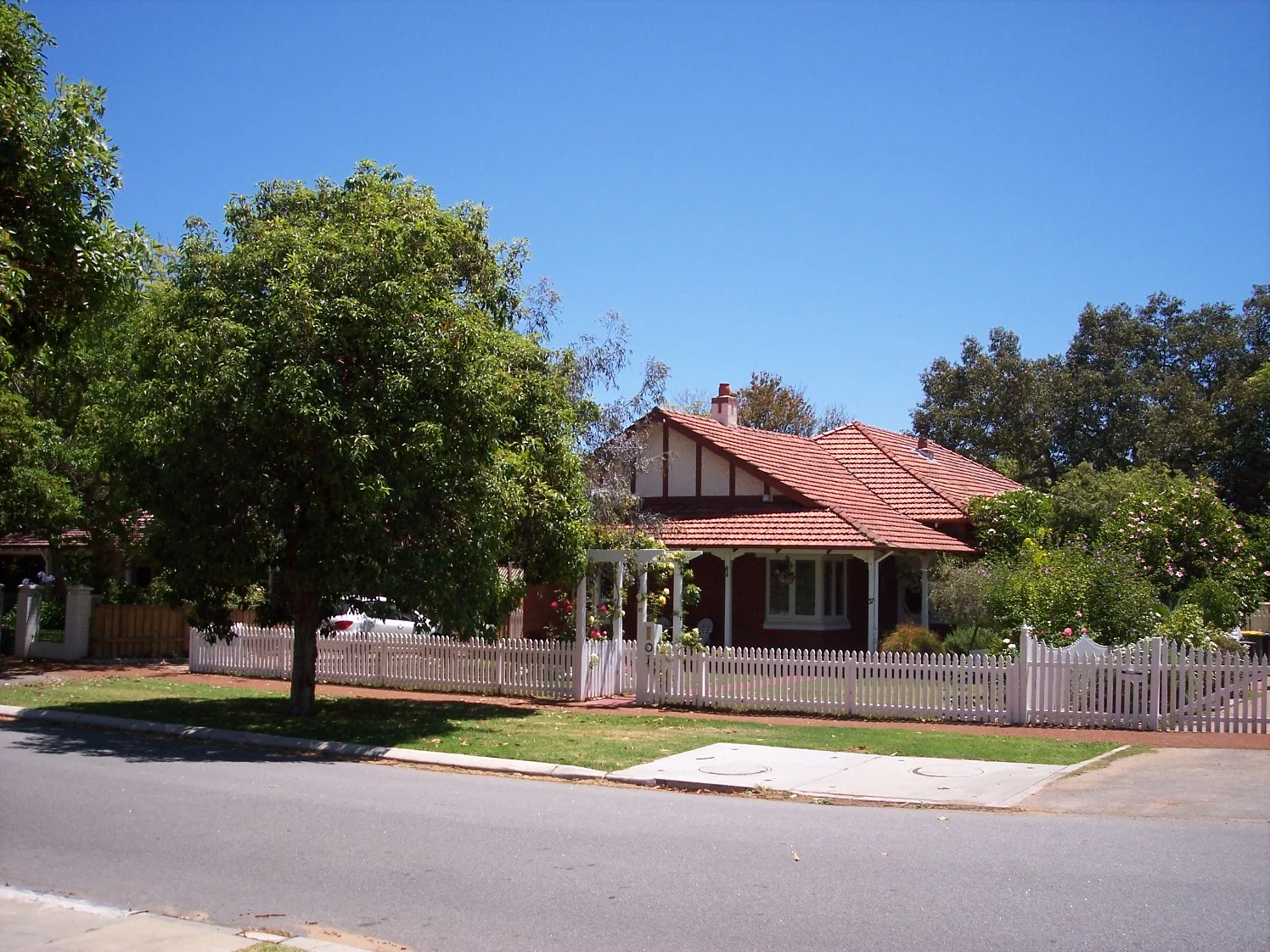 15-12-06 View SW 37 Dalgety Street.jpg