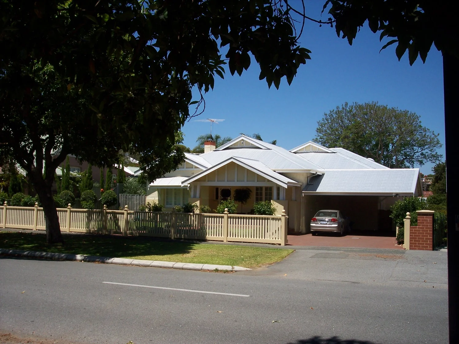 36 Dalgety Street