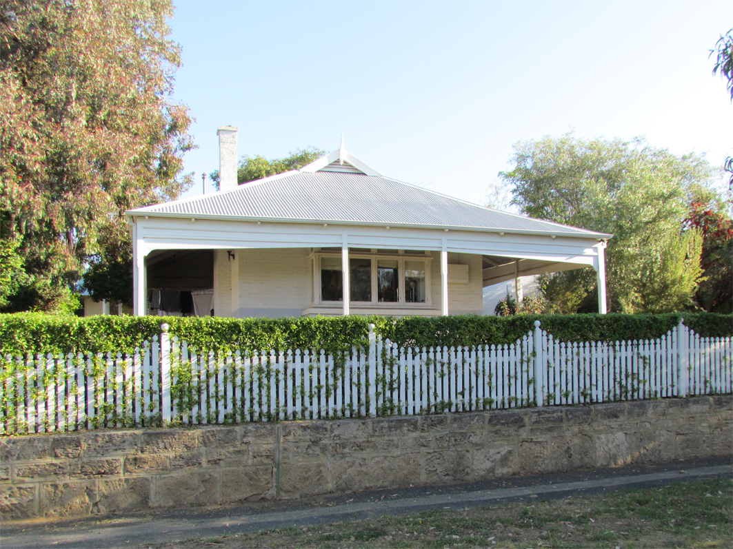 2 Fletcher Street