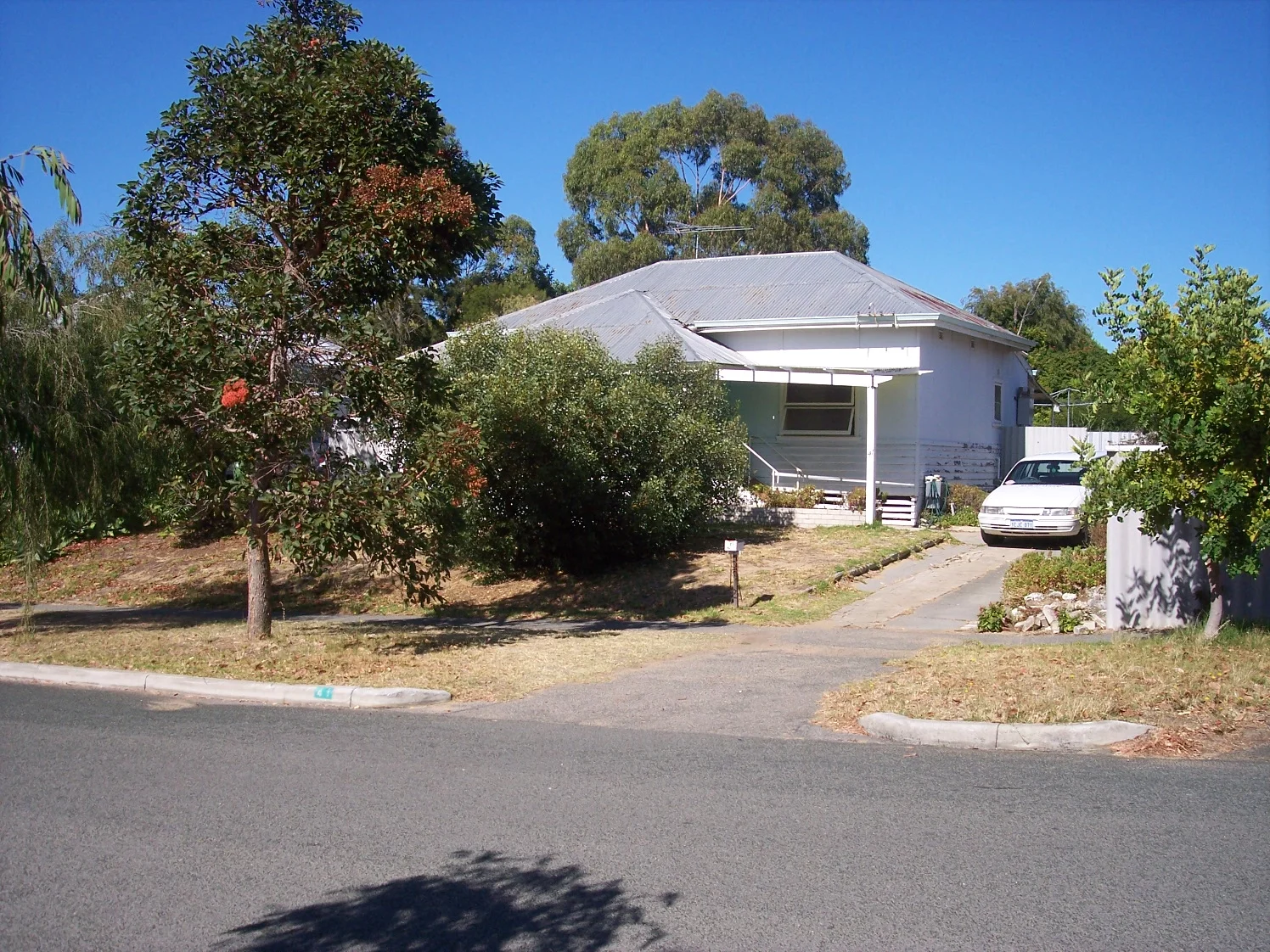 18-1-07 View SW 41 Gill Street.jpg