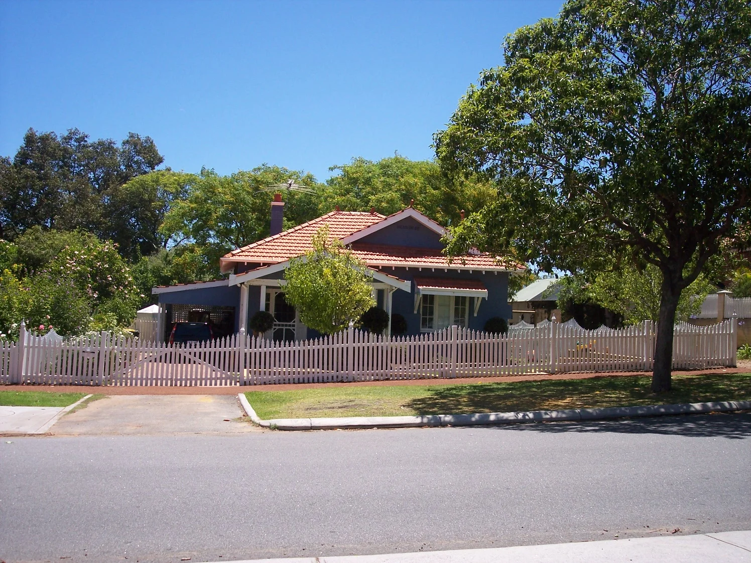 15-12-06 View W 35 Dalgety Street.jpg