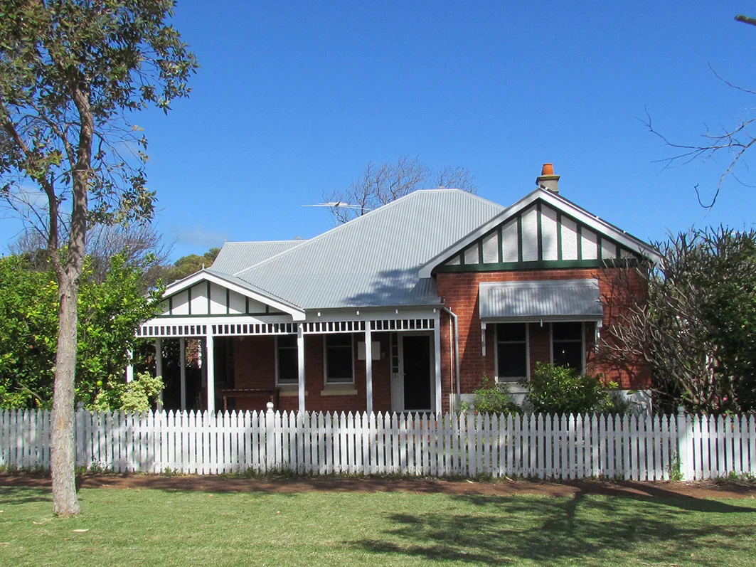 19 Oakover Street