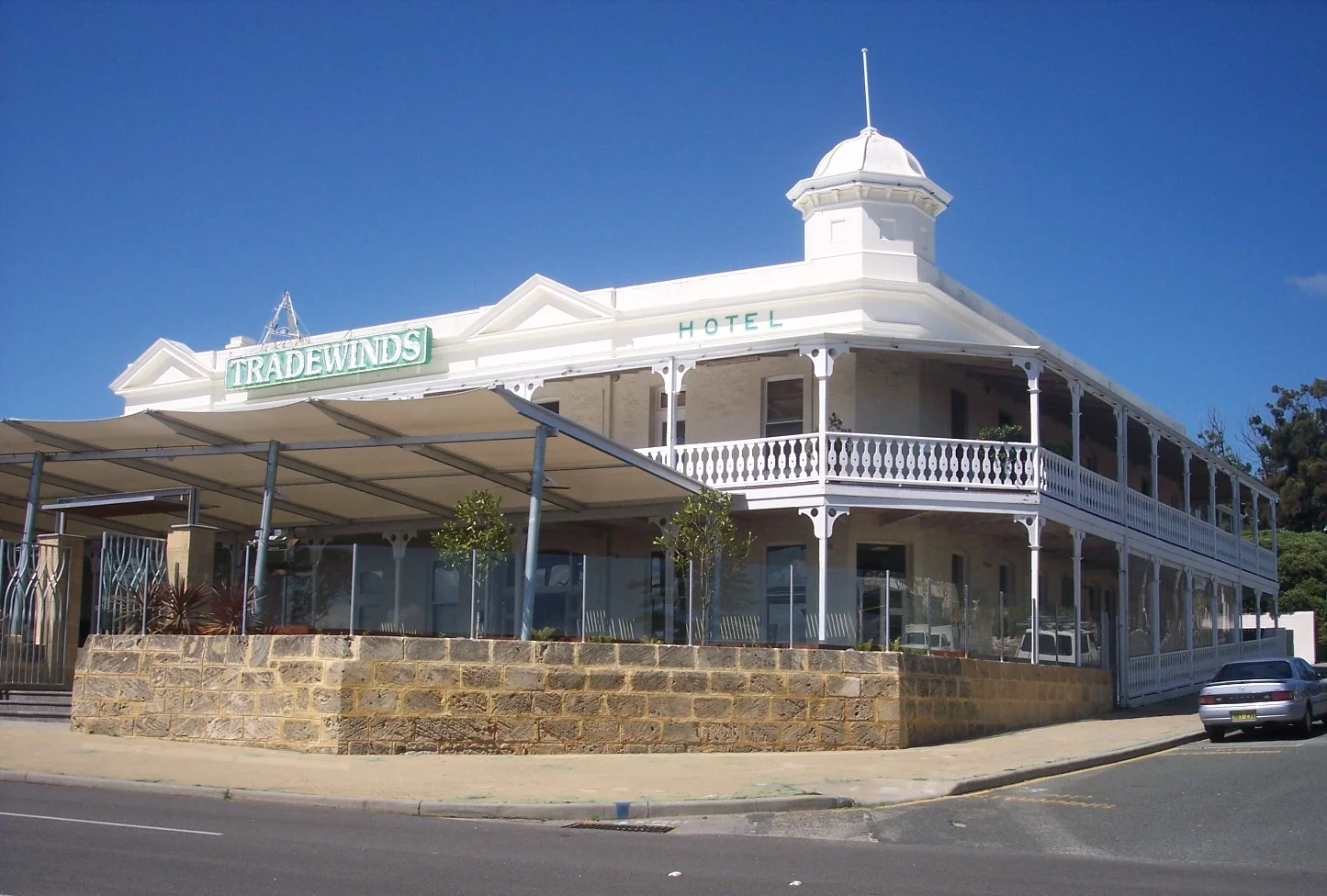 Plympton Hotel (Tradewinds)