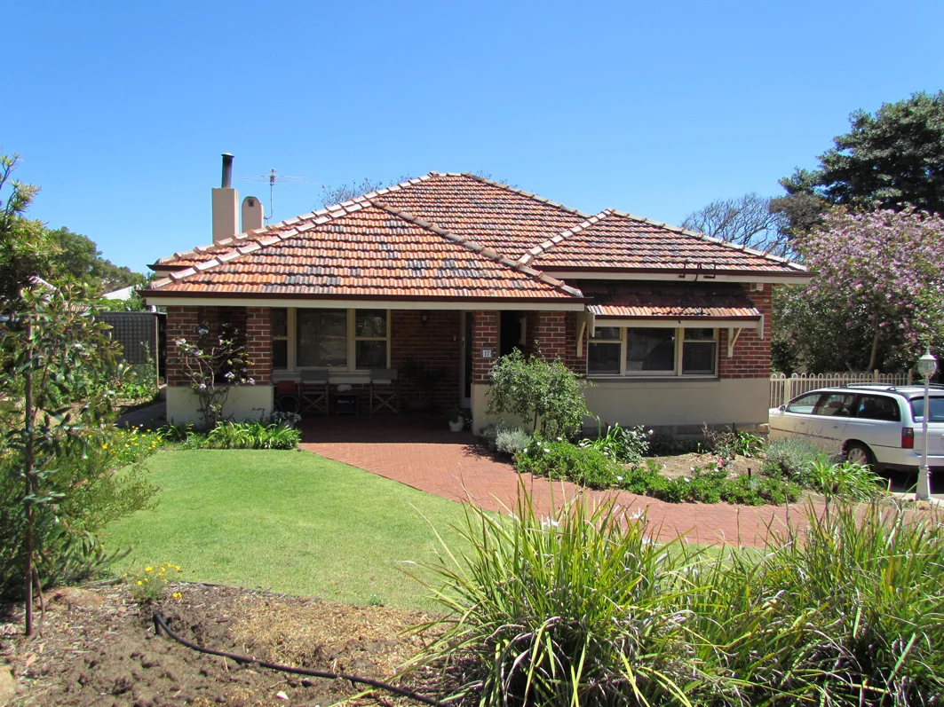 17 Stratford Street