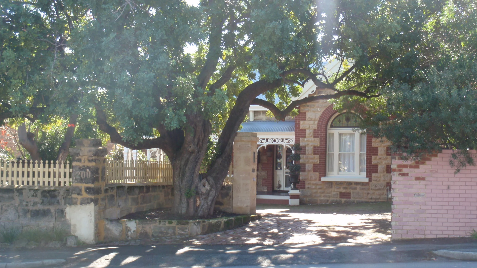  200 Canning Highway