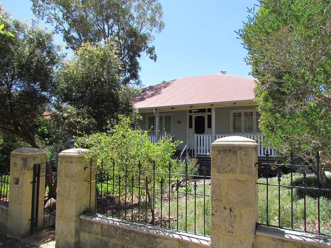 12 Stratford Street