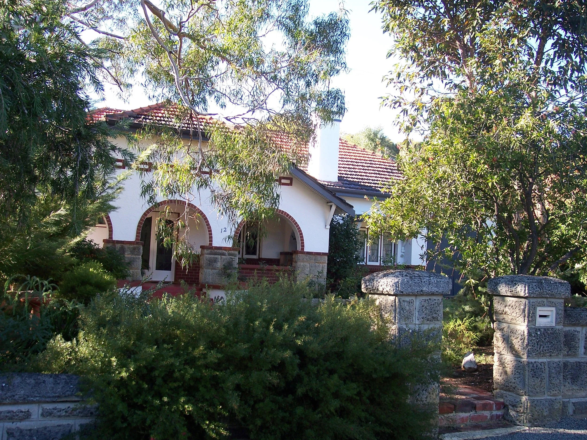 12 Dalgety Street