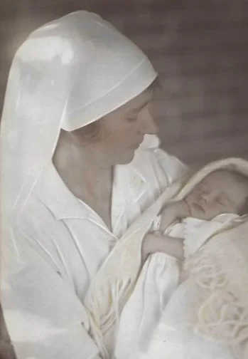 Sister+barthgate+with+baby.jpg